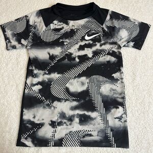 Nike Black and White Graphic T-Shirt